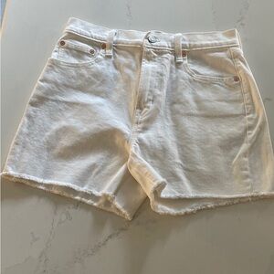 GAP White high Rise Jean Shorts with Frayed Hem women’s 2/26